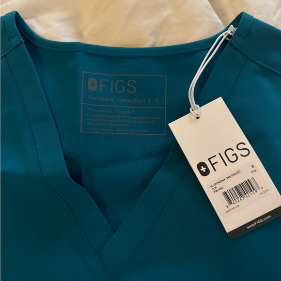 FIGS NWT Women’s Pacific Blue Catarina Top, Small, and Zamora Jogger, Medium - Picture 3 of 4